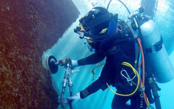 In-Water Hull Cleaning