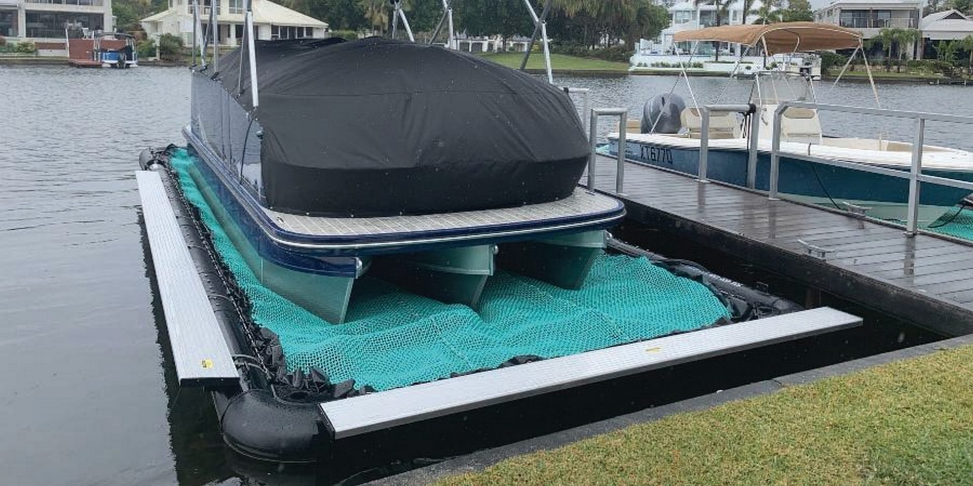 hull cleaning vs dry dock